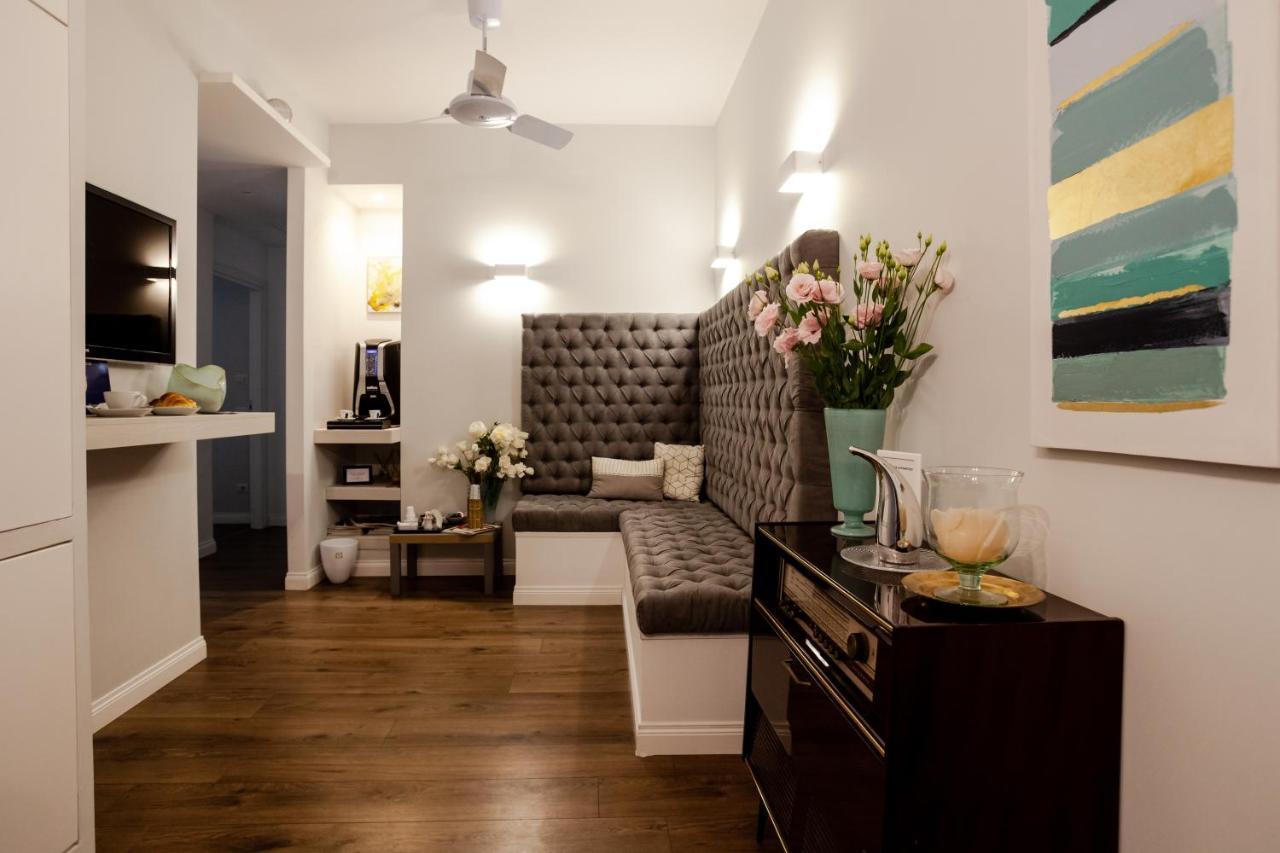 Eighty Four Luxury Rooms Roma Exterior foto